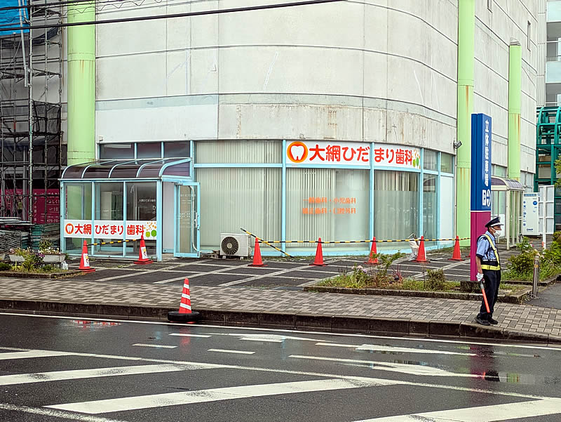 ガラス面シート貼りのデザイン